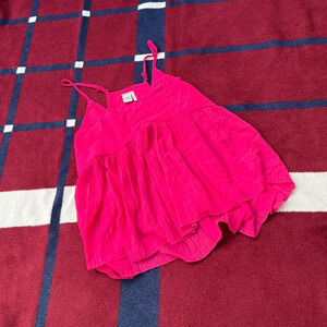 Paper Crane pink flowy cami top
Women’s L large